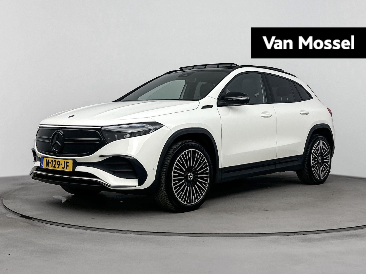Mercedes-Benz EQA - 250 Business Solution AMG 67 kWh 190PK | Schuif-/Kanteldak | 20'' Inch Velgen | Stoelverwa - AutoWereld.nl