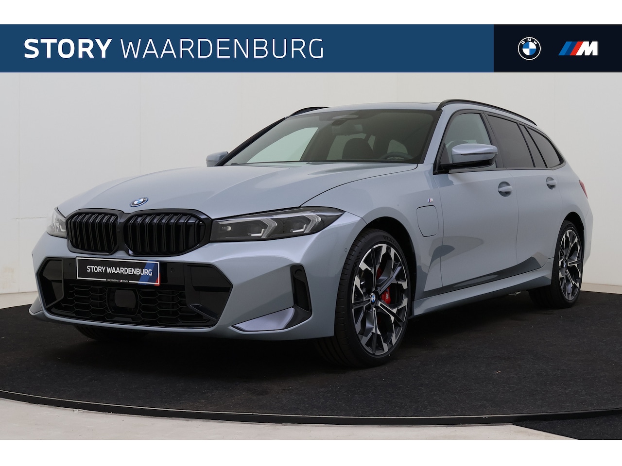 BMW 3-serie Touring - 330e High Executive M Sport Automaat / Panoramadak / Trekhaak / Sportstoelen / Adaptieve L - AutoWereld.nl