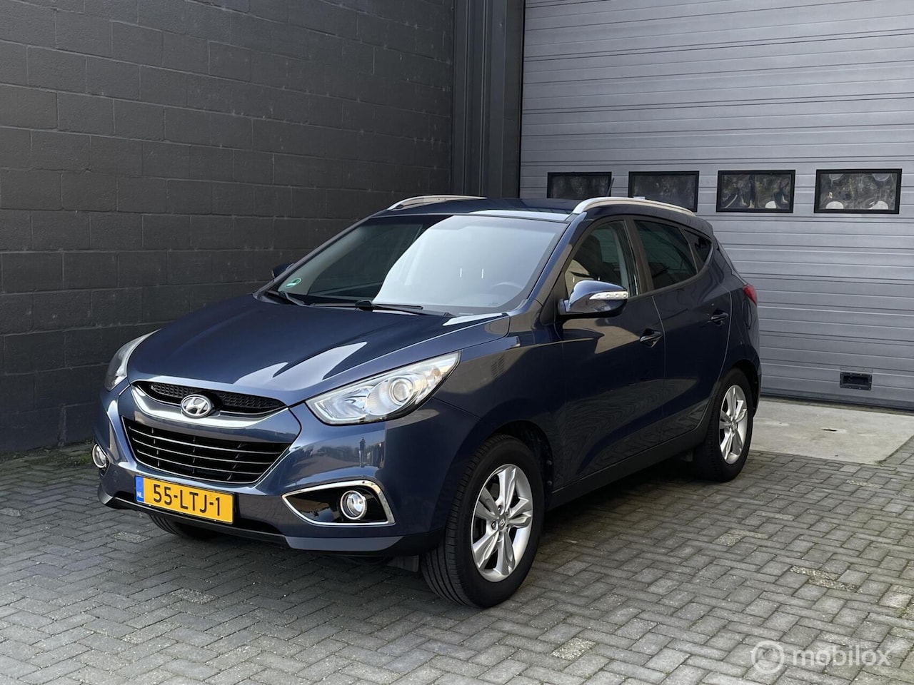 Hyundai ix35 - 2.0i Business Edition | Navi | 1900kg Trekgewicht | - AutoWereld.nl
