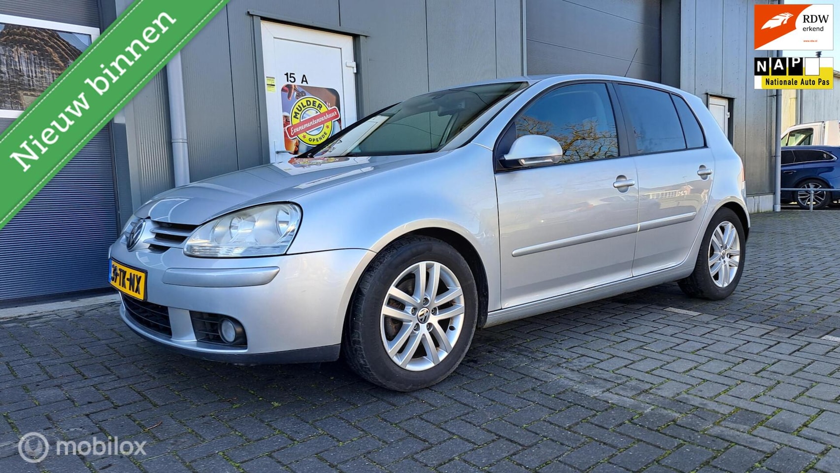 Volkswagen Golf - 2.0 FSI Sportline Business 2.0 FSI Sportline Business - AutoWereld.nl