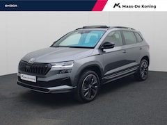 Skoda Karoq - 1.5TSI/150PK ACT Sportline DSG · Panoramadak · 360°Camera + Parkeersensoren · Navigatie ·