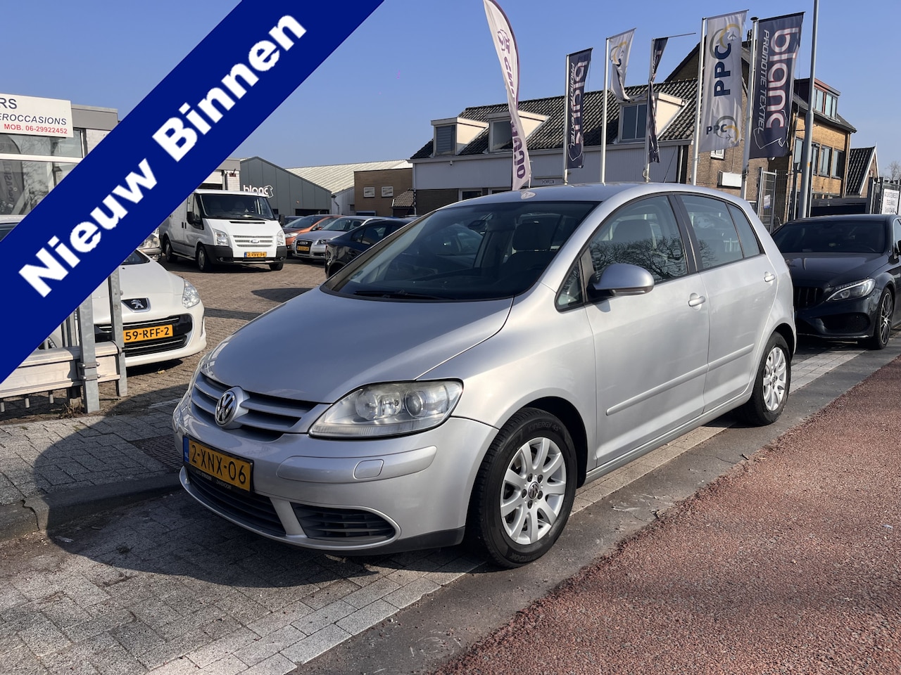 Volkswagen Golf Plus - 2.0 FSI Automaat Comfortline Navi Xenon Trekhaak Clima NWE APK - AutoWereld.nl