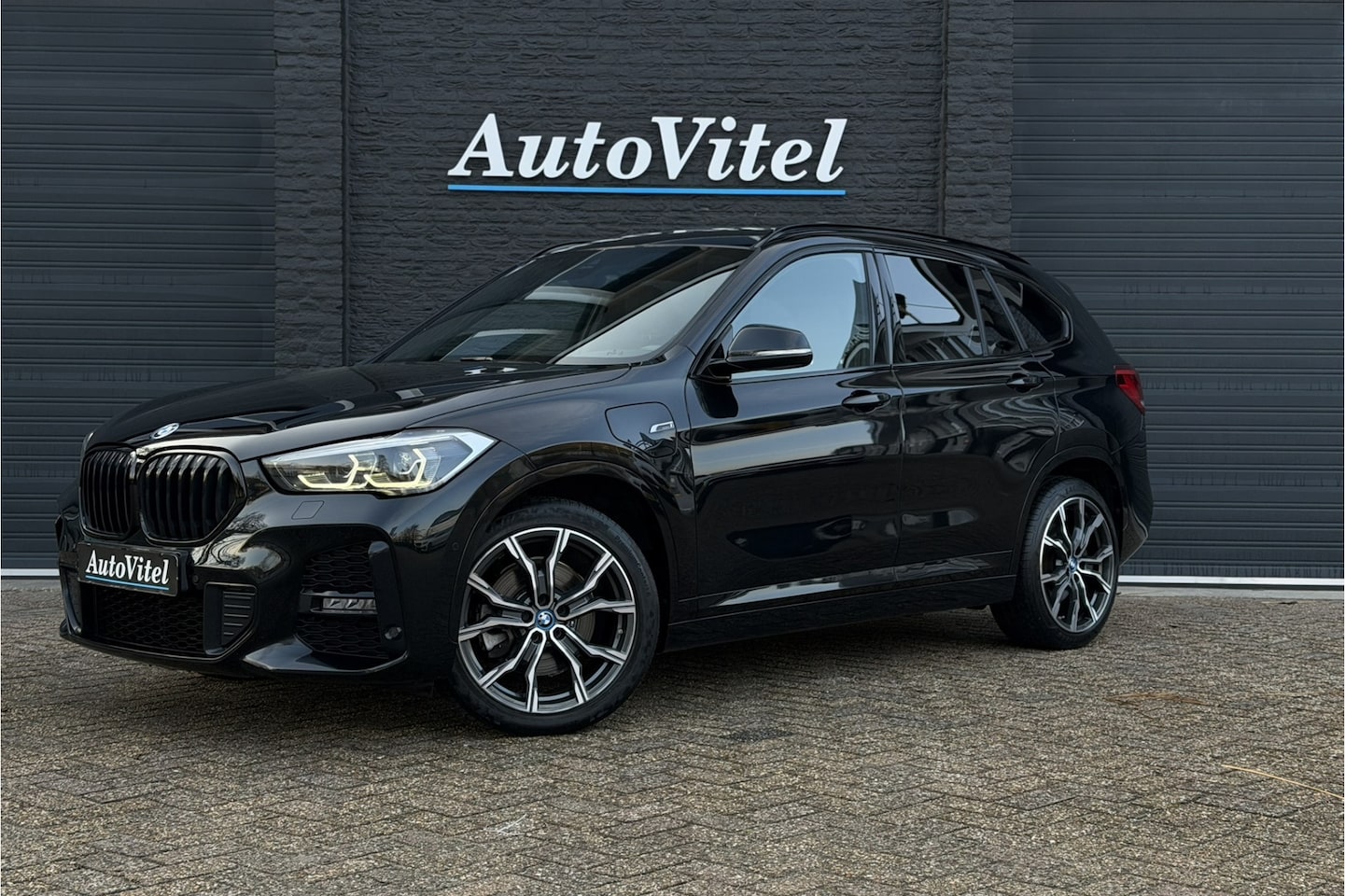 BMW X1 - xDrive25e M-Sport | Sportleder | Camera | Stoel + Stuurverwarming | Adaptive Cruise - AutoWereld.nl