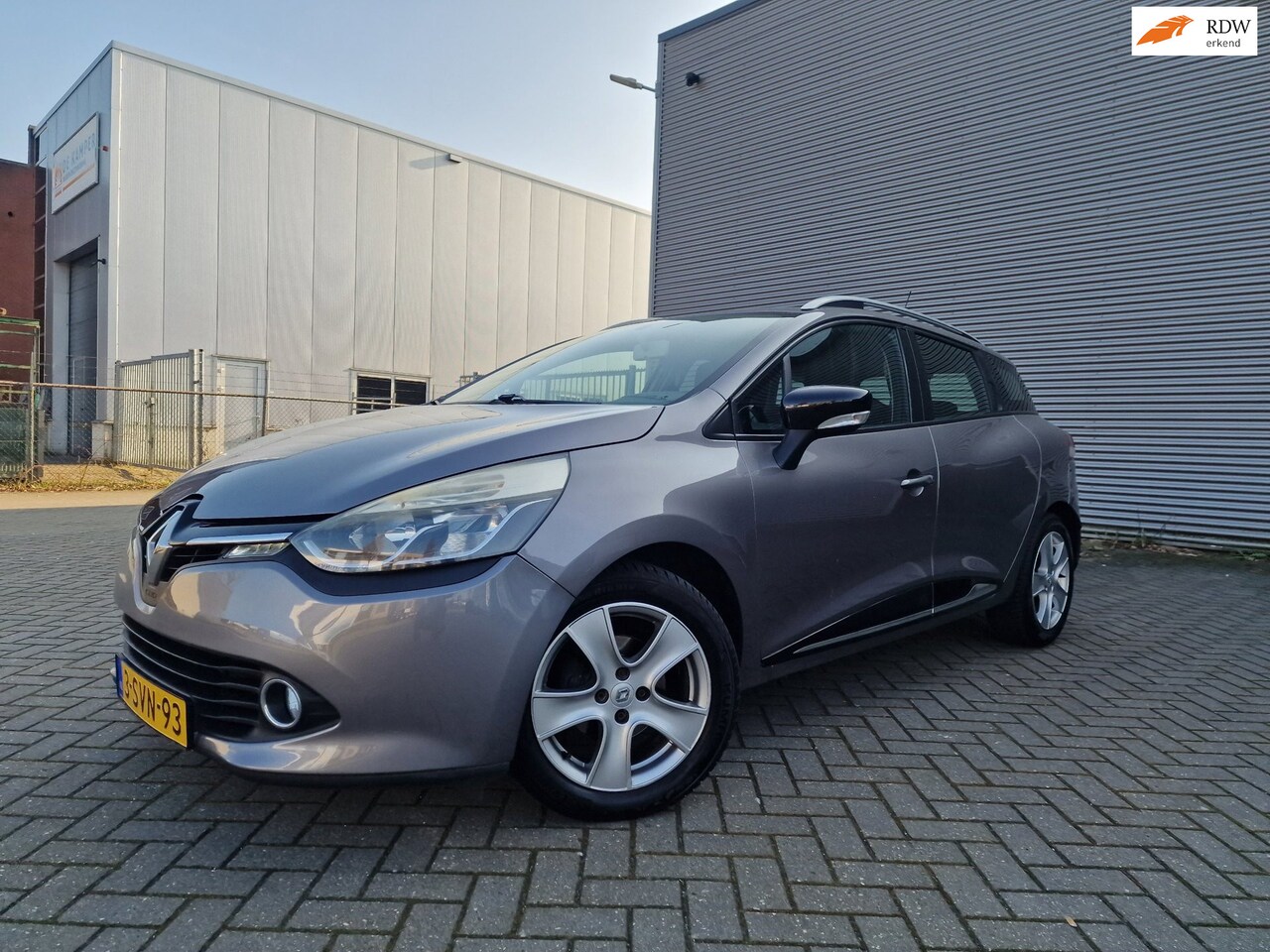 Renault Clio Estate - 0.9 TCe Expression AIRCO CRUISE 2 X SLEUTELS - AutoWereld.nl