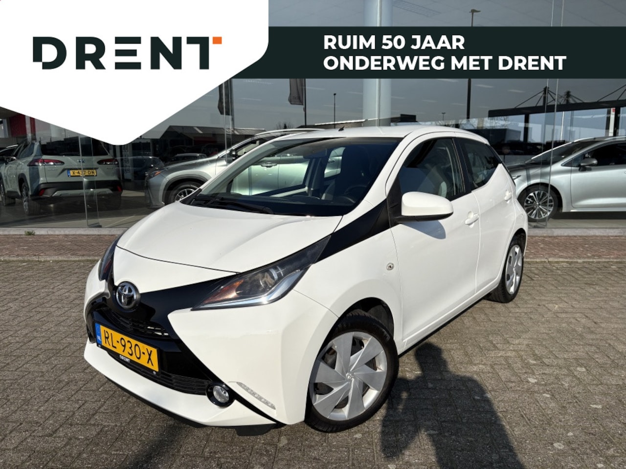 Toyota Aygo - 1.0 VVT-i x-play | Airco | Apple Carplay/Android auto | Camera | - AutoWereld.nl