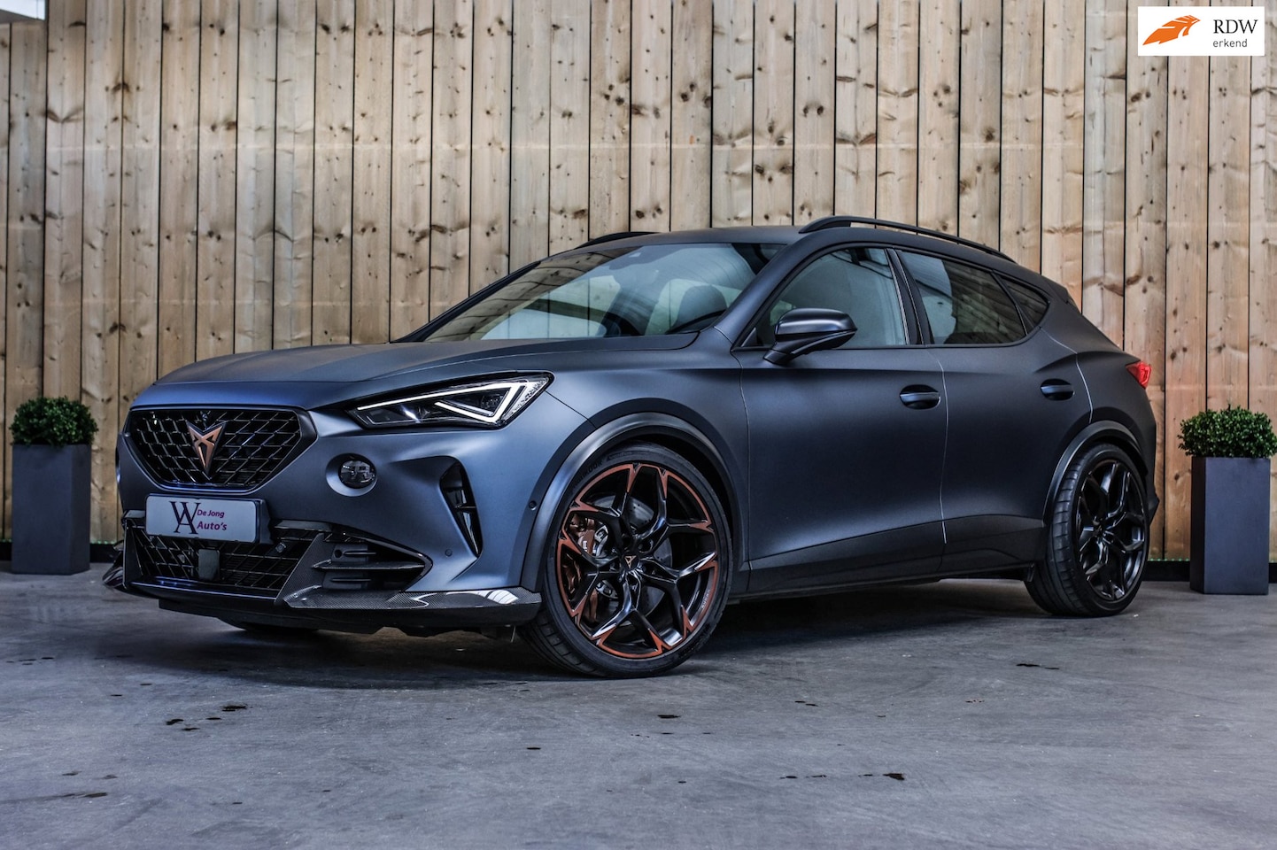 CUPRA Formentor - VZ5 2.5 TSI *Schaalstoelen*Carbon*360 Camera*Beats*Uniek!* - AutoWereld.nl