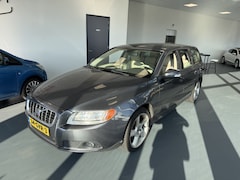 Volvo V70 - 2.5T Momentum/ Automaat/ Clima/ Cruise/ Nette auto