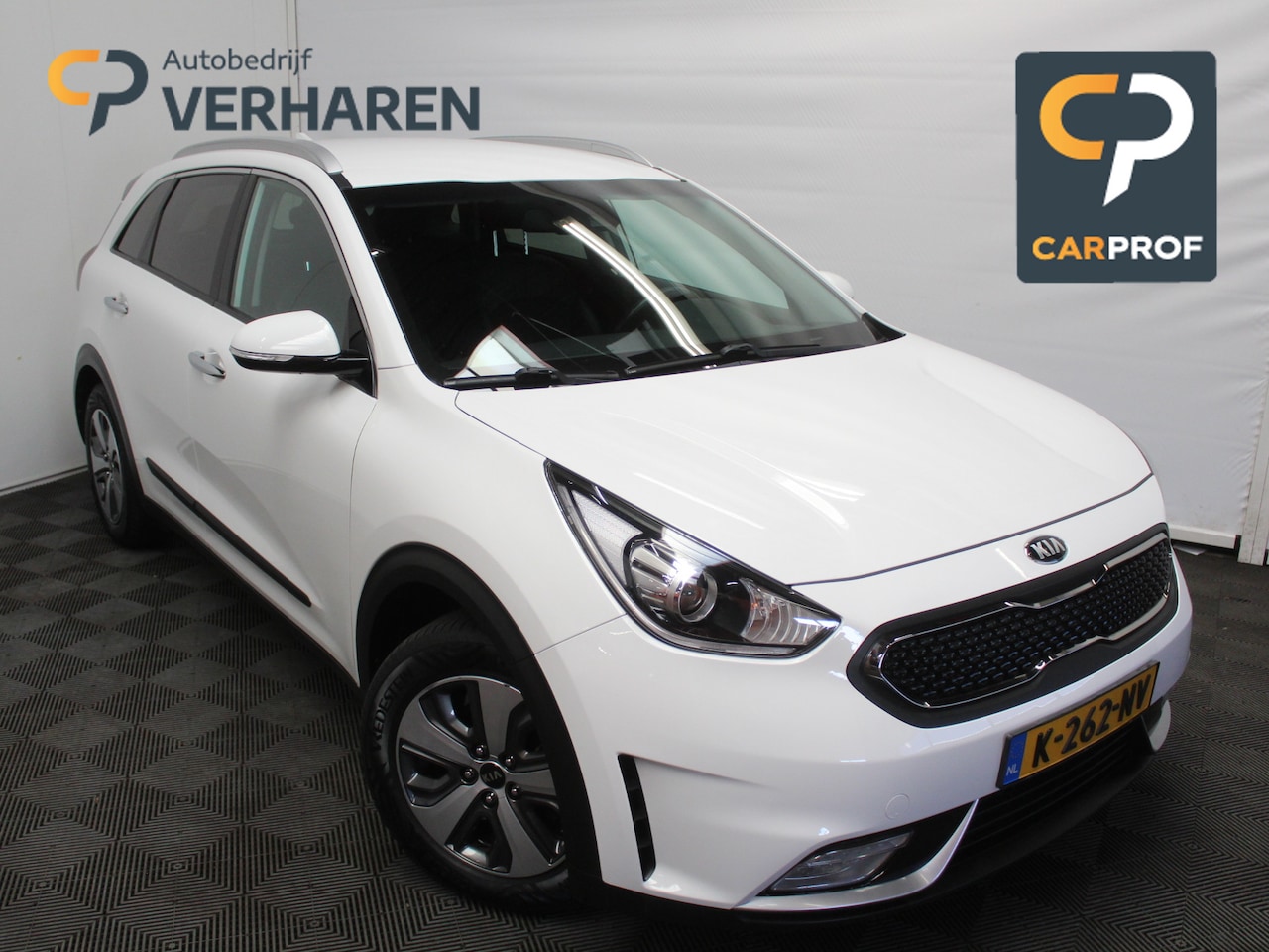 Kia Niro - 1.6 GDi Hybrid ComfortLine CLIMATE | CAMERA | CARPLAY | NAVI | AFNTRHAAK | LED | PDCA | LM - AutoWereld.nl