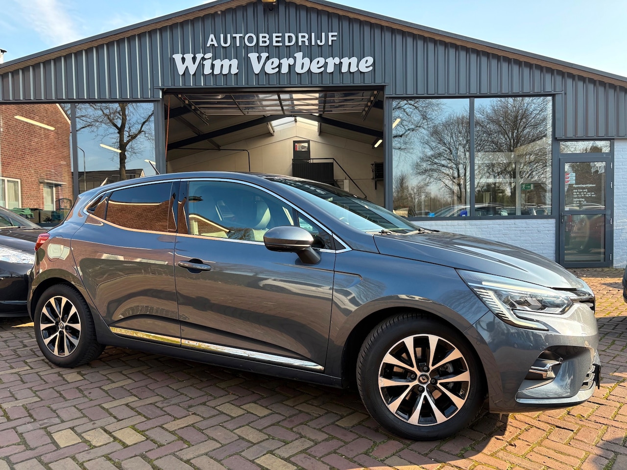 Renault Clio - 1.6 E-Tech Hybrid 140 Intens AUTOMAAT BOSE - AutoWereld.nl