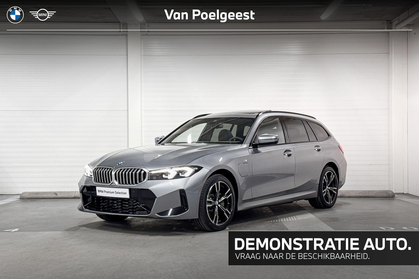 BMW 3-serie Touring - 330e | M-Sport | Comfort Pack | Panoramadak | Comfort Access | Trekhaak - AutoWereld.nl