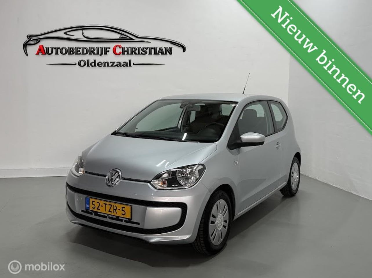 Volkswagen Up! - 1.0 move up! BlueMotion | NAVI | AIRCO - AutoWereld.nl