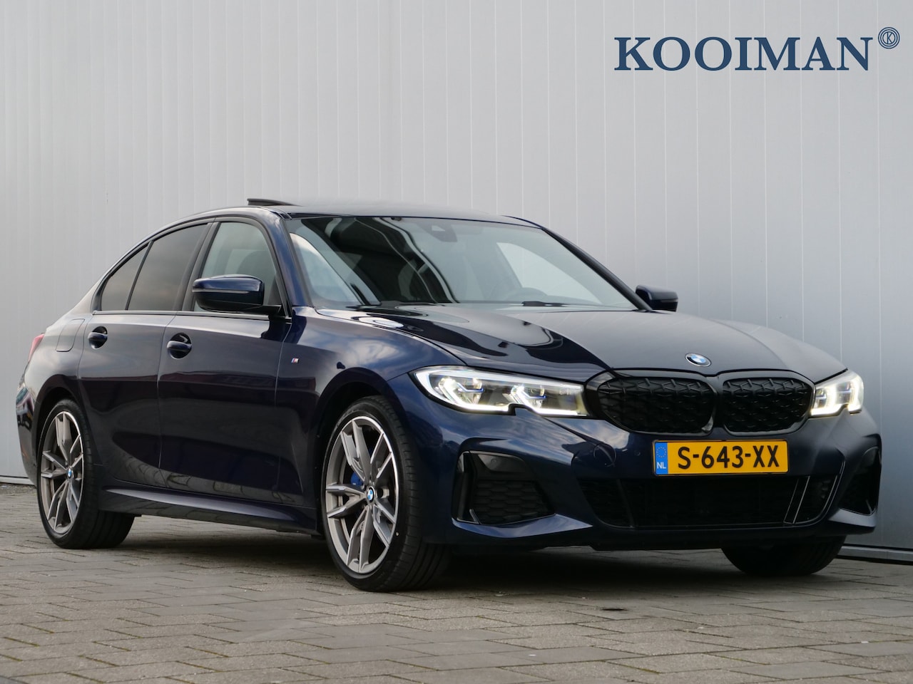 BMW 3-serie - M340i xDrive High Executive 374 Pk Automaat Navigatie / Apple Carplay / Schuifdak / Stoelv - AutoWereld.nl