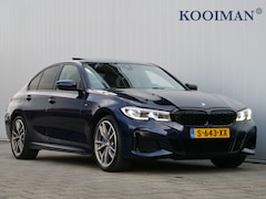 BMW 3-serie - M340i xDrive High Executive 374 Pk Automaat Navigatie / Apple Carplay / Schuifdak / Stoelv