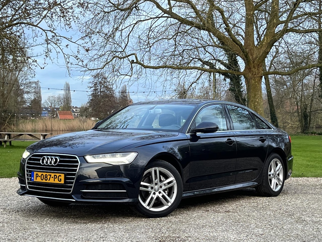 Audi A6 Limousine - 190 PK ULTRA, AUTOMAAT, TREKHAAK - AutoWereld.nl