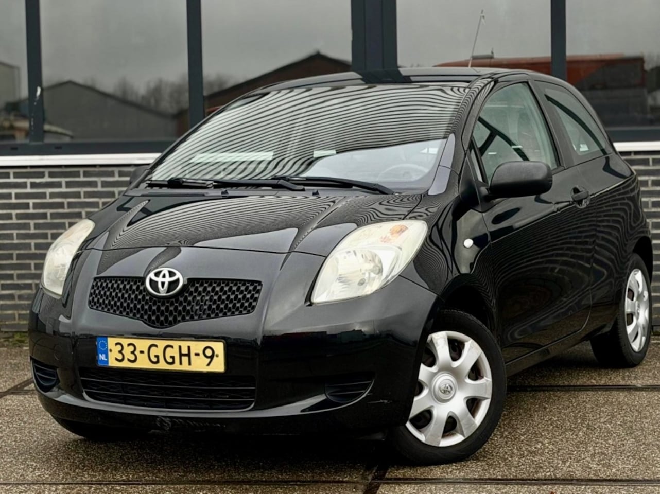 Toyota Yaris - 1.0 VVT-i 1.0 VVTi - AutoWereld.nl