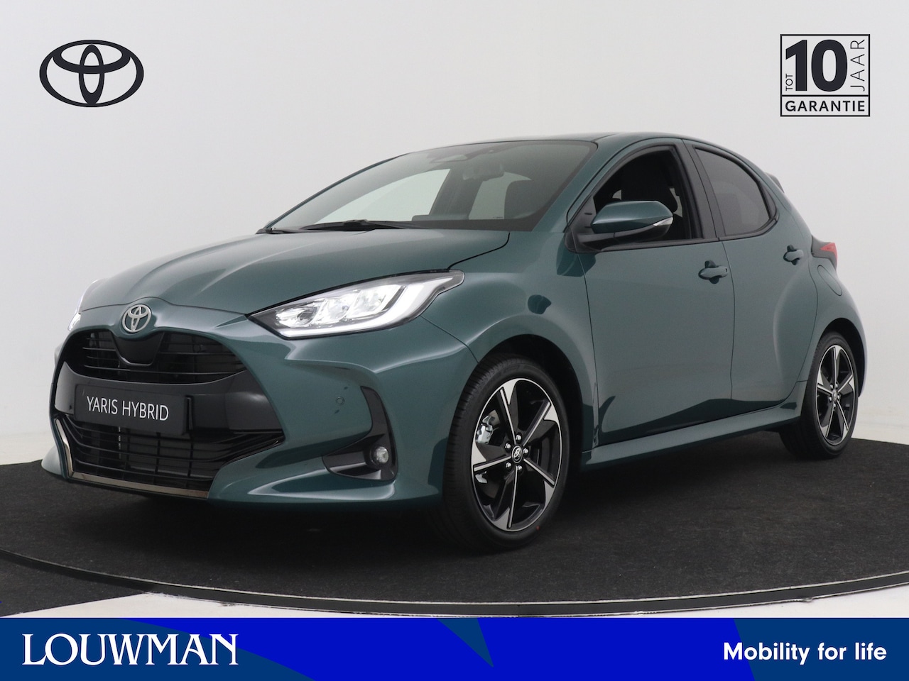 Toyota Yaris - 1.5 Hybrid 130 Executive Dodehoek | Parkeersensoren | 130pk! - AutoWereld.nl