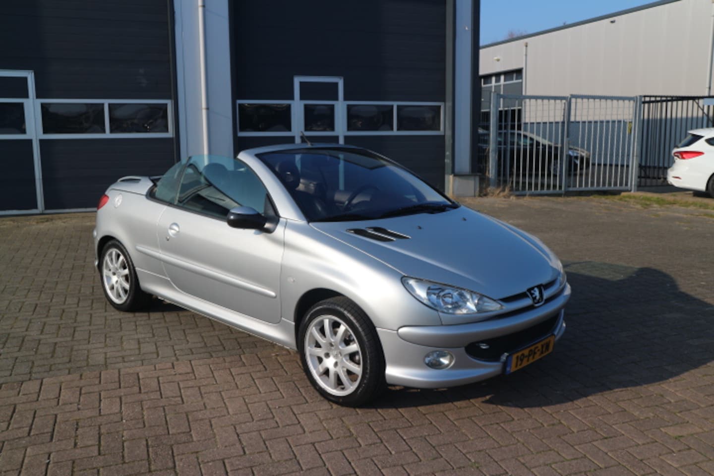 Peugeot 206 CC - 1.6-16V 1.6-16V - AutoWereld.nl