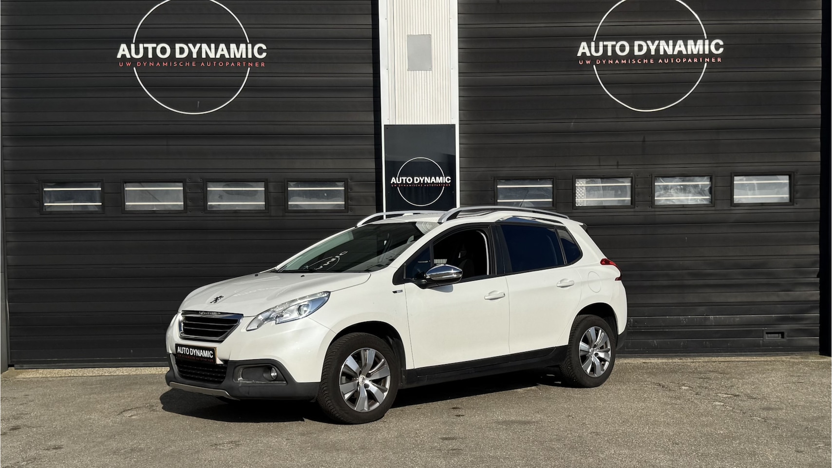Peugeot 2008 - 1.2 PureTech Allure Wit Metaalic nieuwe distr riem - AutoWereld.nl