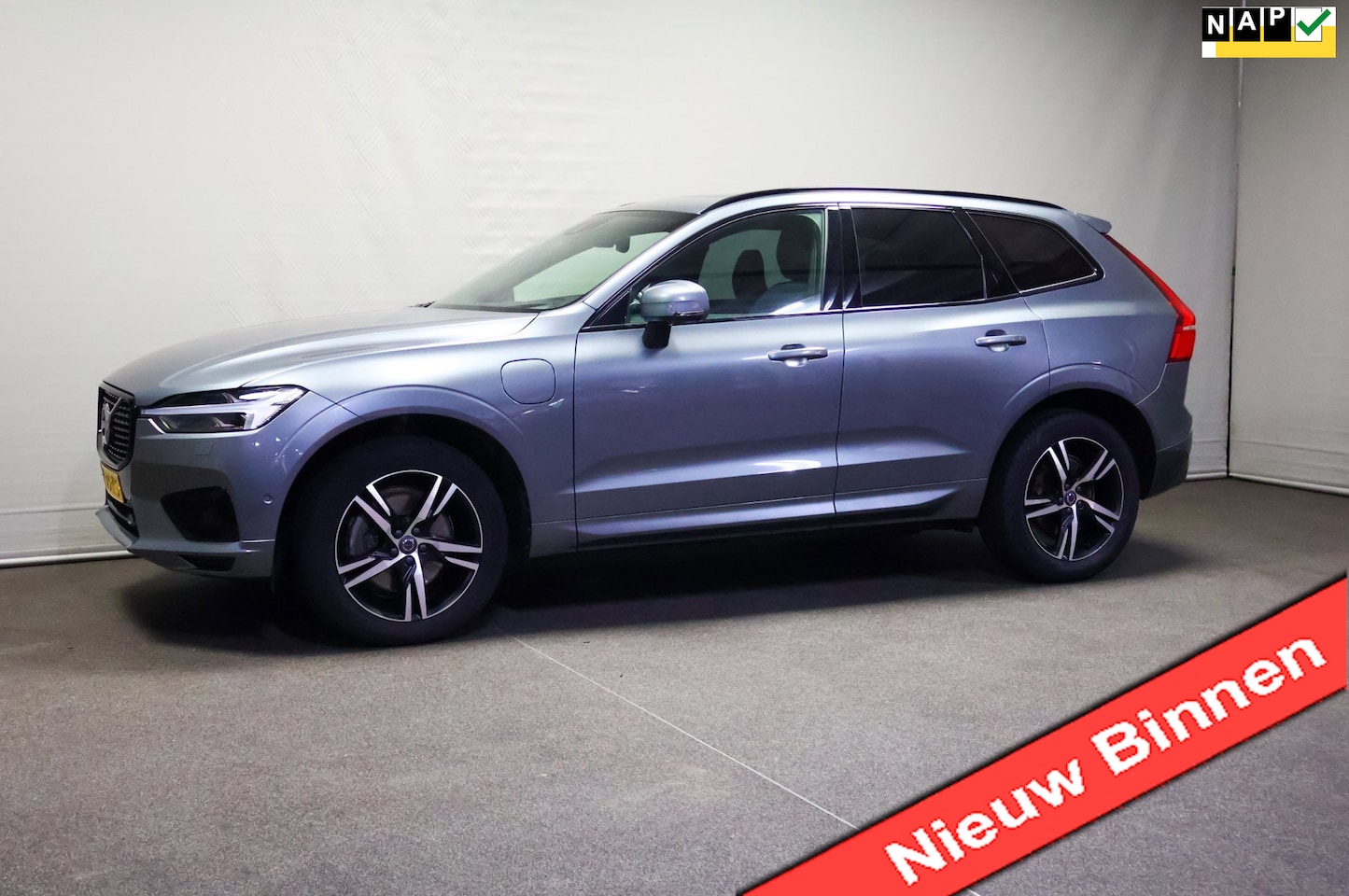 Volvo XC60 - 2.0 Recharge T8 AWD R-Design 2.0 Recharge T8 AWD R-Design - AutoWereld.nl