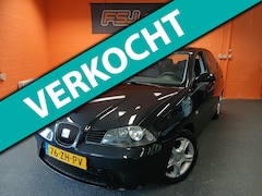 SEAT Ibiza - 1.4 16V / 5 DEURS / SPORT / AIRCO / APK 16-11-2026
