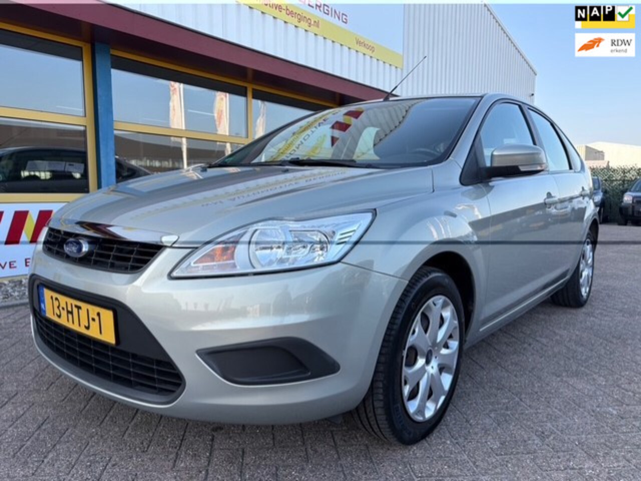 Ford Focus - 1.6 Trend airco apk t/m 14-3-2027 - AutoWereld.nl