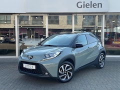 Toyota Aygo X - 1.0 VVT-i MT Pulse Bi-tone | Tarragon, 17 inch, Privacy glass, Apple CarPlay/Android auto,
