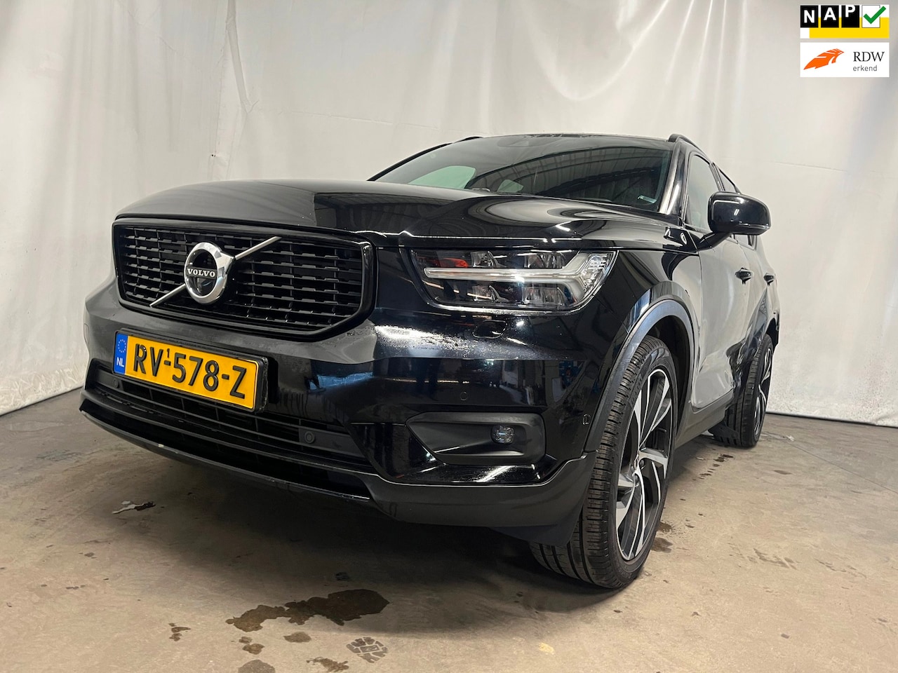 Volvo XC40 - 2.0 D4 AWD R-Design Intro Edition SCHADEAUTO!! - AutoWereld.nl