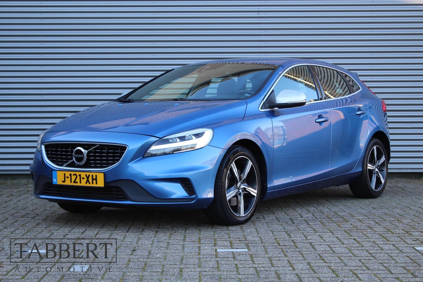 Volvo V40 - 2.0 T3 R-Design Trekhaak - AutoWereld.nl
