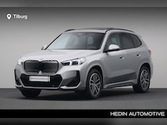 BMW iX1 - eDrive20 67 kWh M Sport pakket | Comfort Access | Achteruitrijcamera | Trekhaak met elektr
