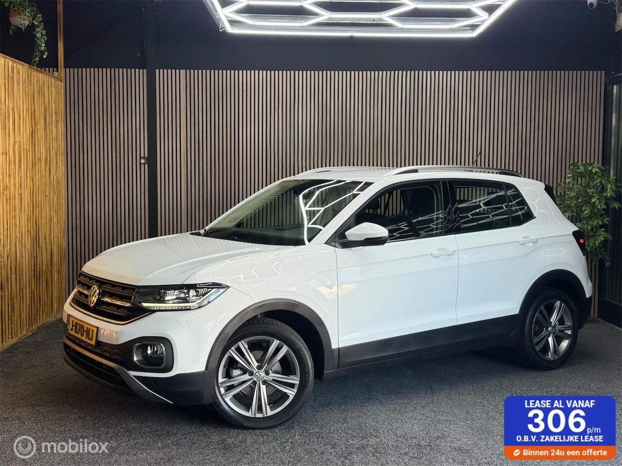 Volkswagen T-Cross - 1.0 TSI Style|Led|Cam|Acc|Lane Assist - AutoWereld.nl