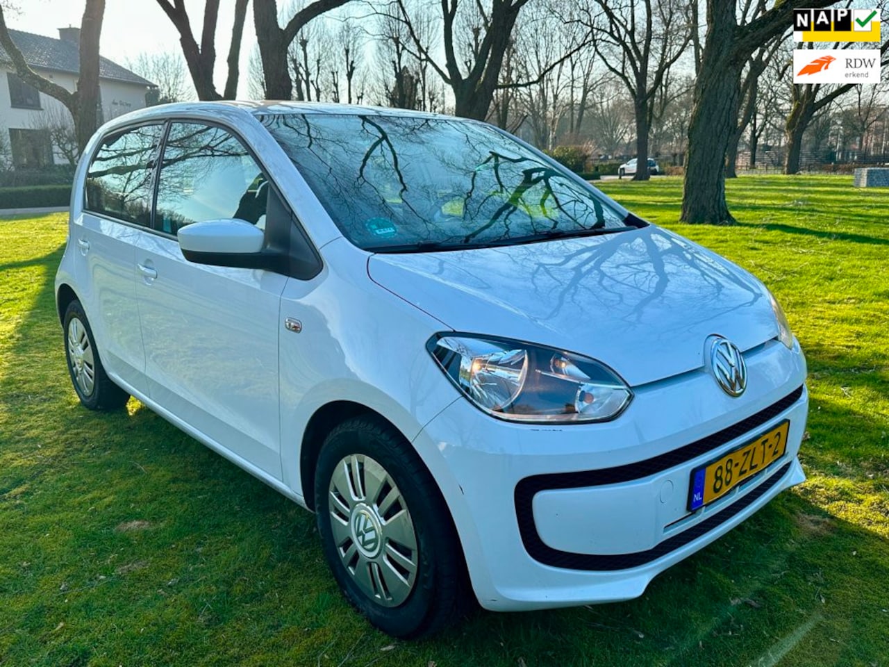 Volkswagen Up! - 1.0 up! Move edition - BlueMotion - Airco - AutoWereld.nl