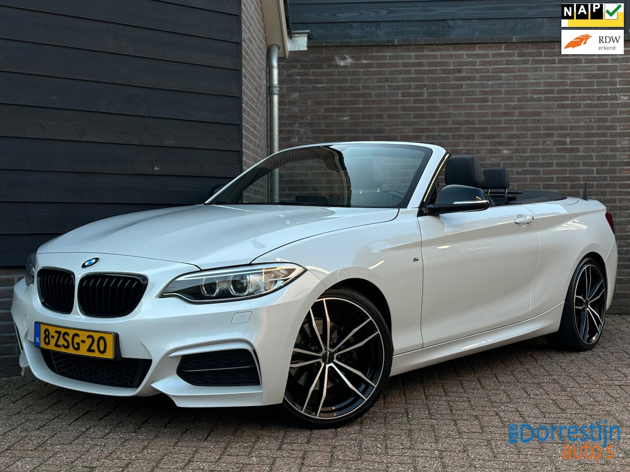 BMW 2-serie Cabrio - 220i M Sport | Leder | PDC | Xenon | Parelmoer wit | NAP - AutoWereld.nl