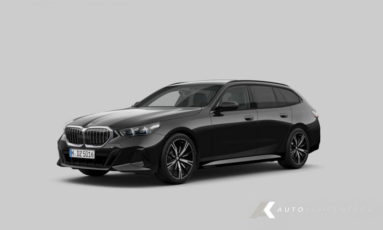 BMW 5-serie Touring - 520i M Sport | Panorama | Harman/Kardon | Camera | 20 Inch | Driving Ass. Plus | Trekhaak - AutoWereld.nl