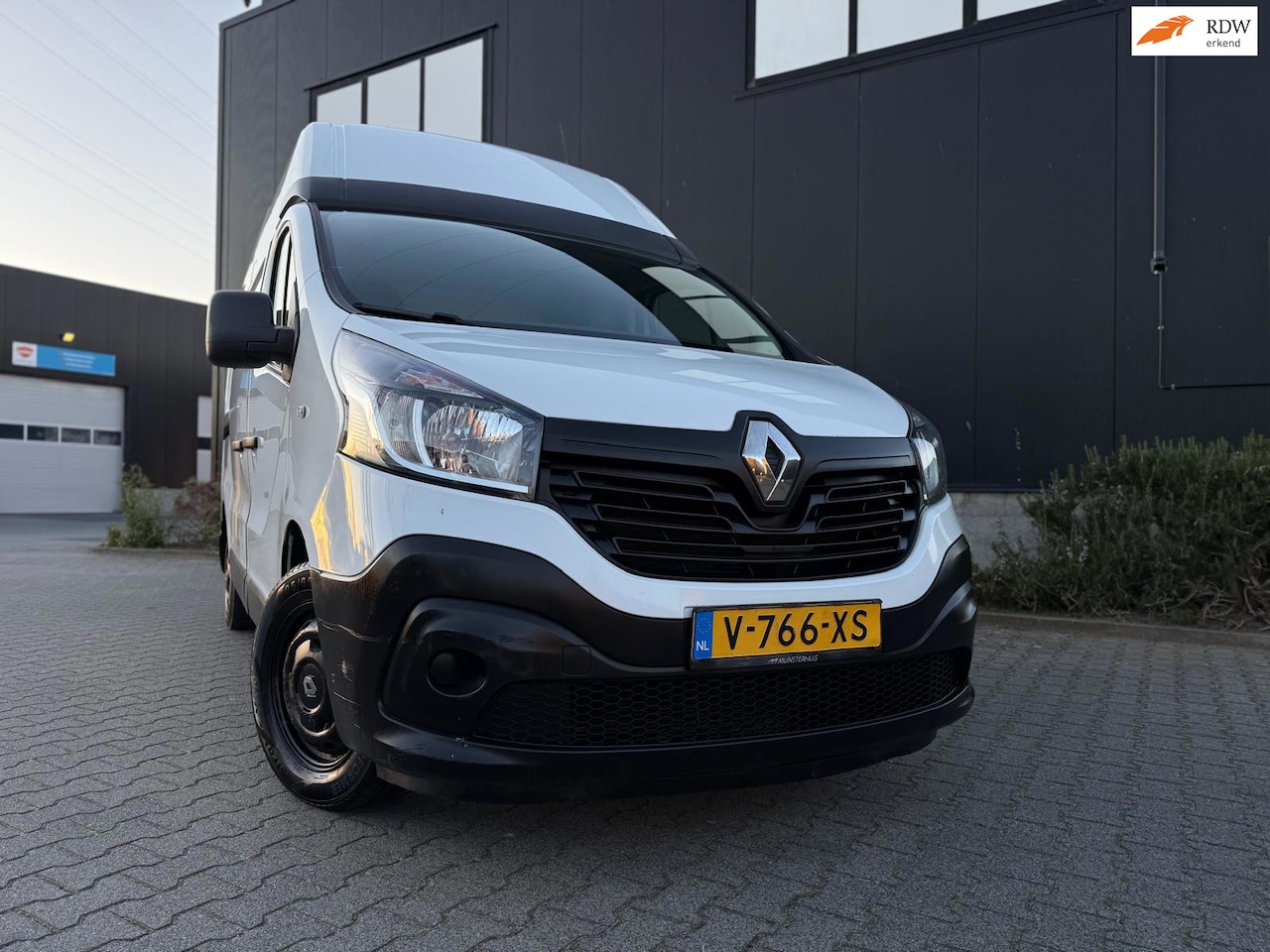 Renault Trafic - 1.6 dCi T29 L1H2 Comfort Energy 1.6 dCi T29 L1H2 Comfort Energy - AutoWereld.nl