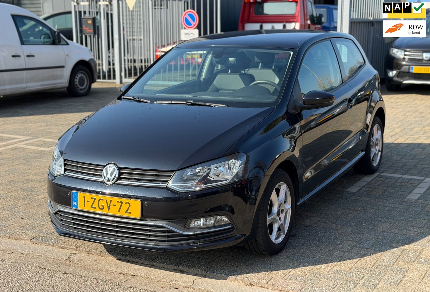 Volkswagen Polo - 1.2 TSI Comfortline | Parkeersens | Groot scherm | Cruise | Vol onderhouden | Airco - AutoWereld.nl