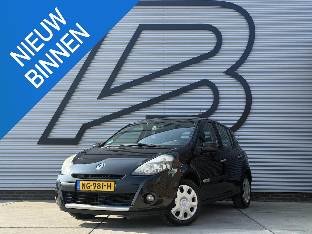 Renault Clio - 1.2 Collection 2e Eigenaar|Airco|Cruise|Trekhaak|Goed Onderhouden|APK tot 02-2027 - AutoWereld.nl