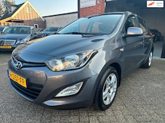 Hyundai i20 - 1.2i Business Edition AIRCO-CENTRAAL