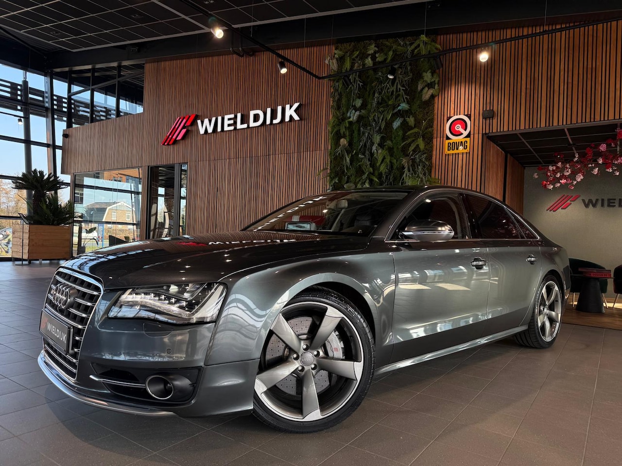 Audi A8 - 4.0 TFSI S8 quattro Pro Line+ pano schuif Keramische schijven - AutoWereld.nl