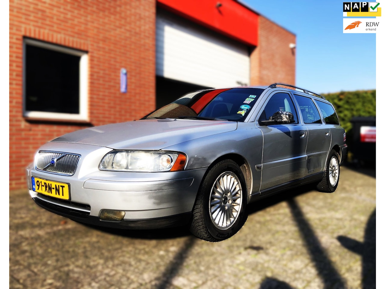 Volvo V70 - 2.4 140pk/Distr,riem VV/ Trekhaak - AutoWereld.nl