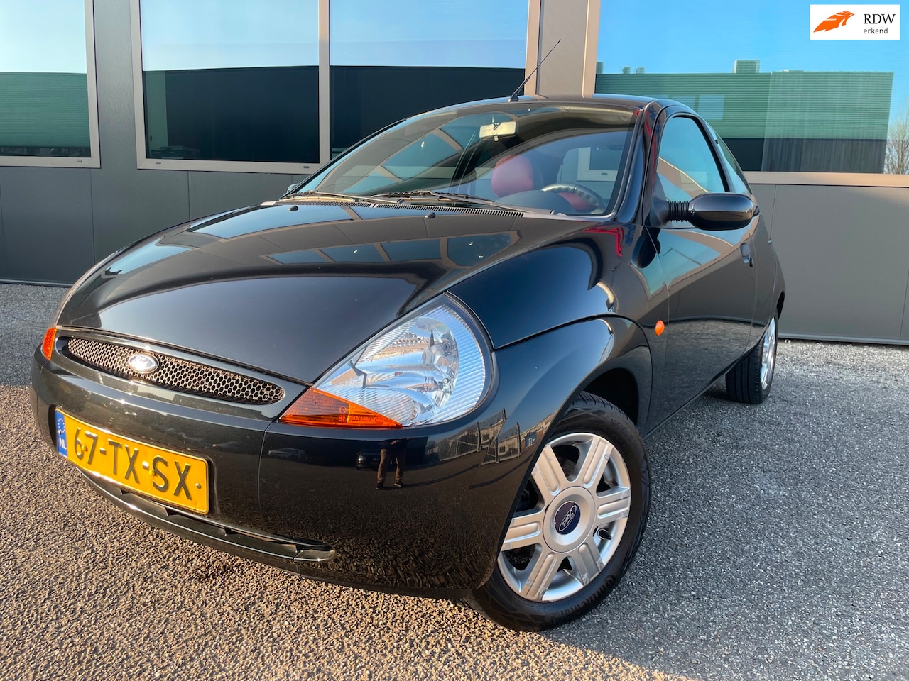 Ford Ka - 1.3 Collection 1ste Eig Leder airco Boekjes helemaal compleet! - AutoWereld.nl