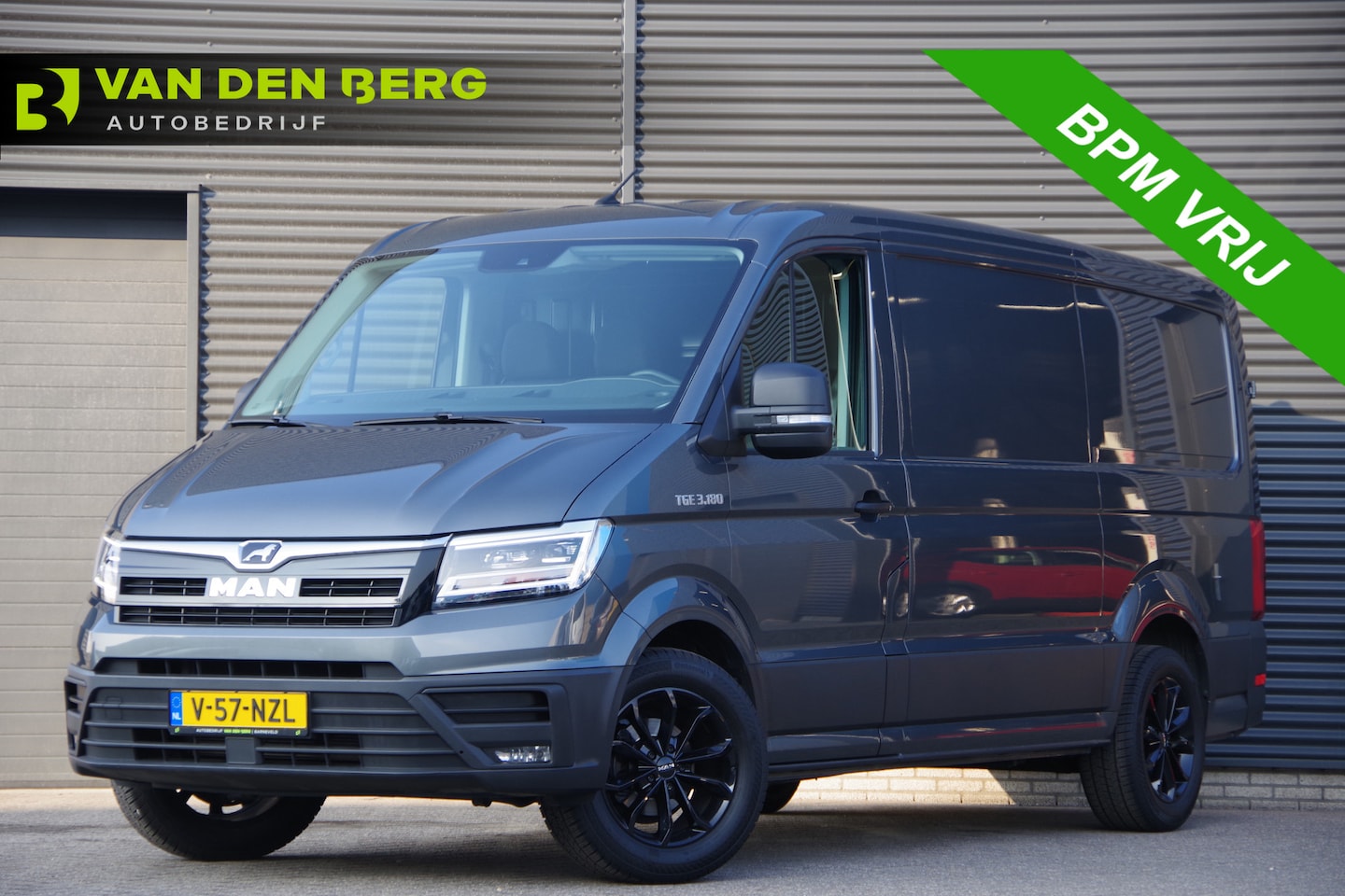 MAN TGE - 3.180 35 2.0 3-ZITS, 177PK AUT. LED, TREKHAAK, CAMERA, GEV. STOEL, CRUISE, CLIMA, APPLE CA - AutoWereld.nl