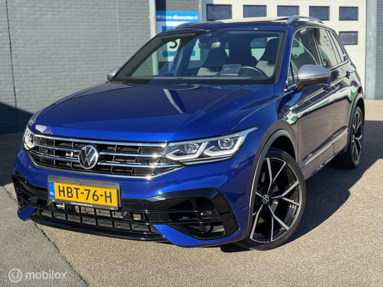 Volkswagen Tiguan - 2.0 TSI R 75 Edition 4Motion PANO|IQLIGHT| - AutoWereld.nl