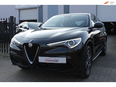 Alfa Romeo Stelvio - 2.0 T AWD Q4 200PK Leer Navi Trekhaak Keyless