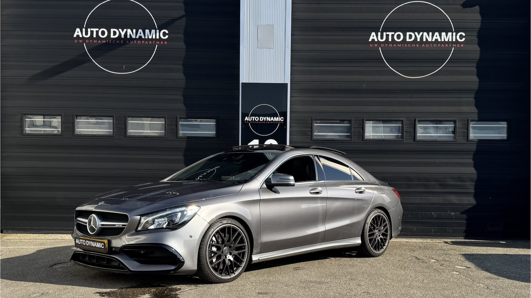 Mercedes-Benz CLA-Klasse - AMG 45 4MATIC Ambition | Pano Nieuwstaat  | Harman Kardon - AutoWereld.nl