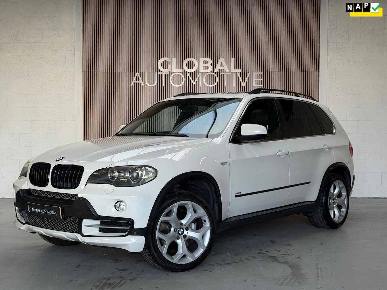 BMW X5 - XDrive48i High Executive | PANO | 7P | CAMERA - AutoWereld.nl