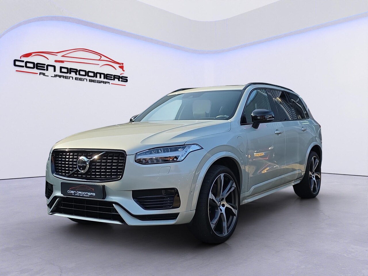 Volvo XC90 - 2.0 T8 Recharge AWD R-Design Ultimate Dark /Apple Carplay/Luchtvering/360 camera/Panodak/S - AutoWereld.nl