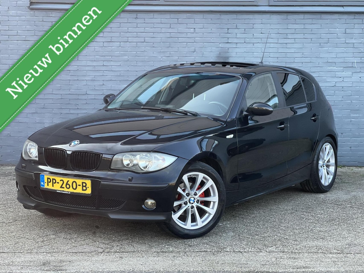 BMW 1-serie - 116i Business Line Pano | Airco | ELEK Pakket - AutoWereld.nl