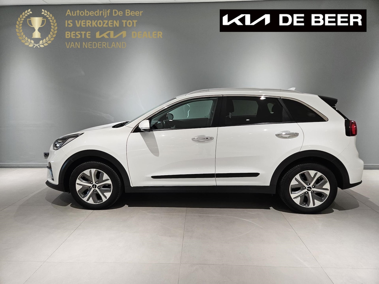 Kia e-Niro - 64kWh 204pk Aut ExecutiveLine WP 3 Fase/ Navi/ Leer/ Open Dak - AutoWereld.nl