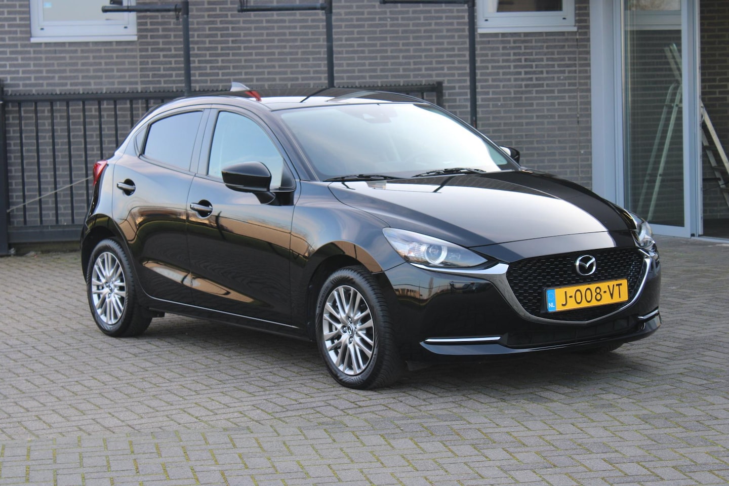 Mazda 2 - 1.5 Skyactiv-G Luxury Camera/Navi/Headup - AutoWereld.nl