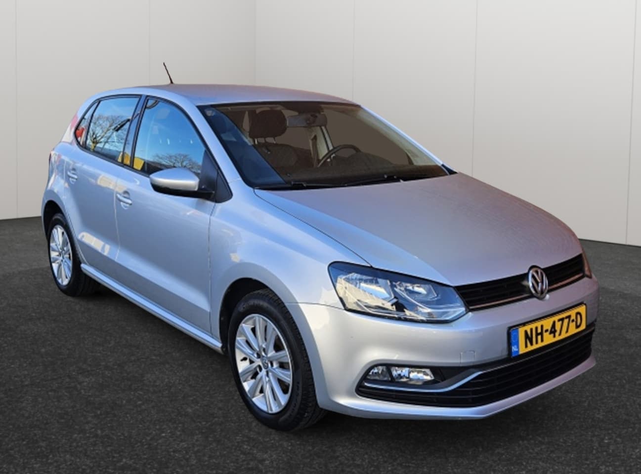 Volkswagen Polo - 1.2 TSI Comfortline Connected Series Airco Cruise control Velgen - AutoWereld.nl